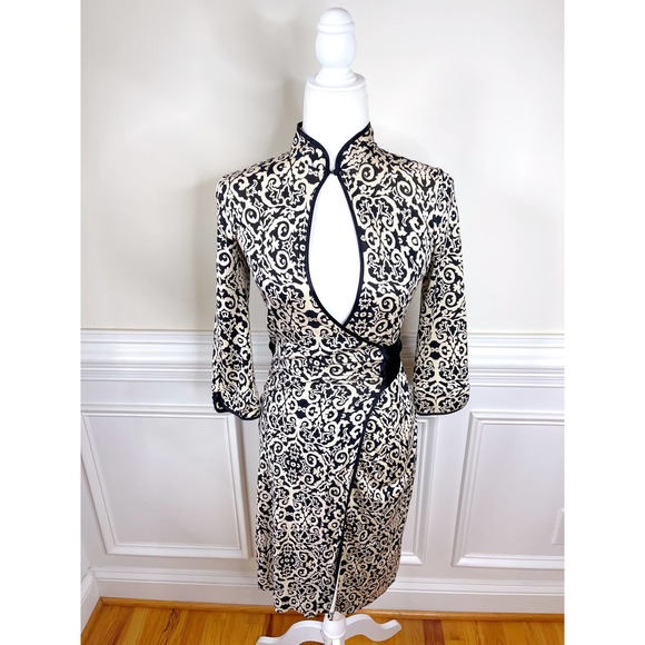 Diane Von Furstenberg Dresses & Skirts - EEUC Diane Von Furstenberg Black and Cream Jersey Silk Tie Dress